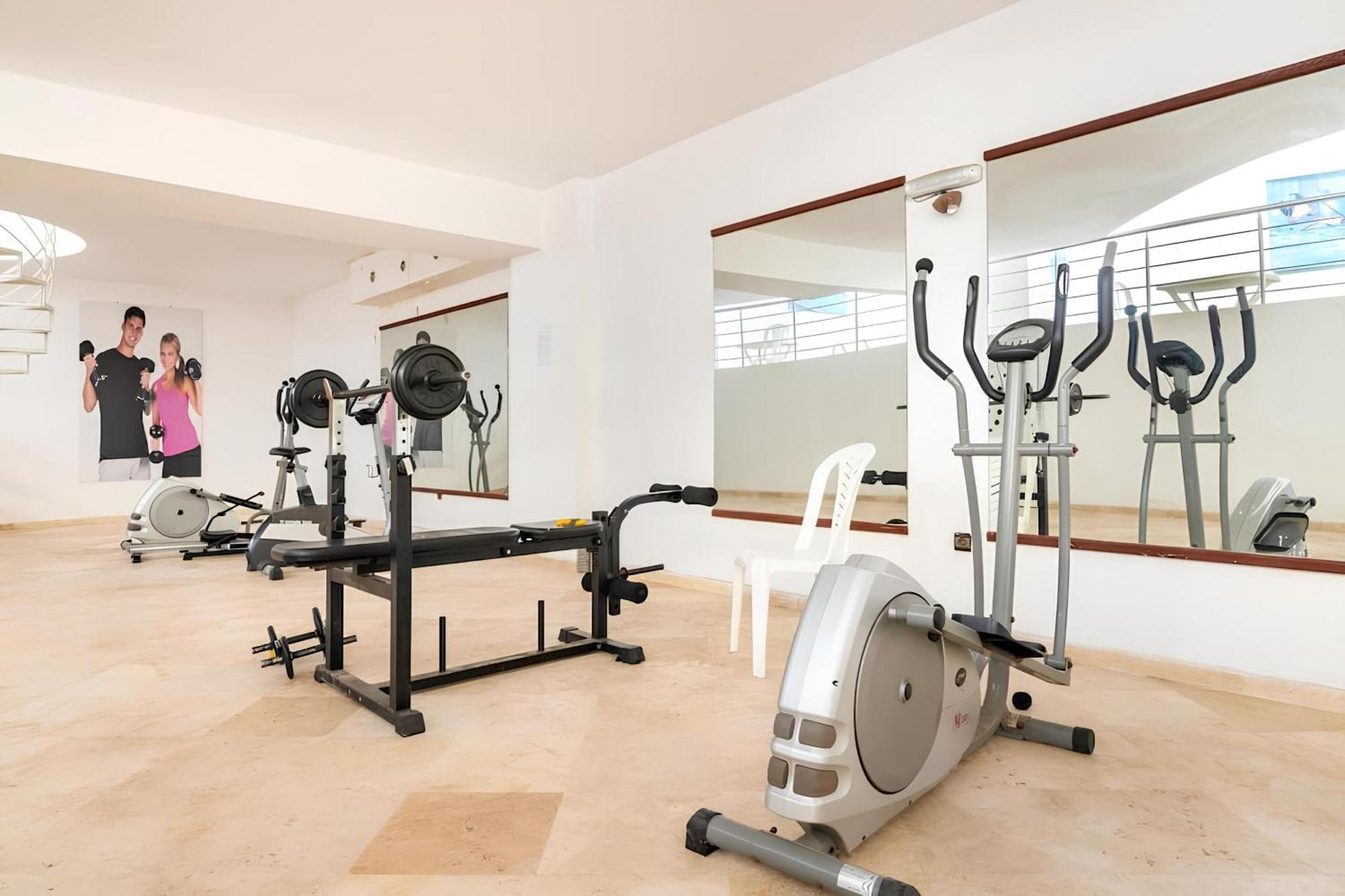 C-Appartement De Luxe Plein Centre De Gueliz Avec Piscine Parking Wifi Netflix Marrakesh Buitenkant foto