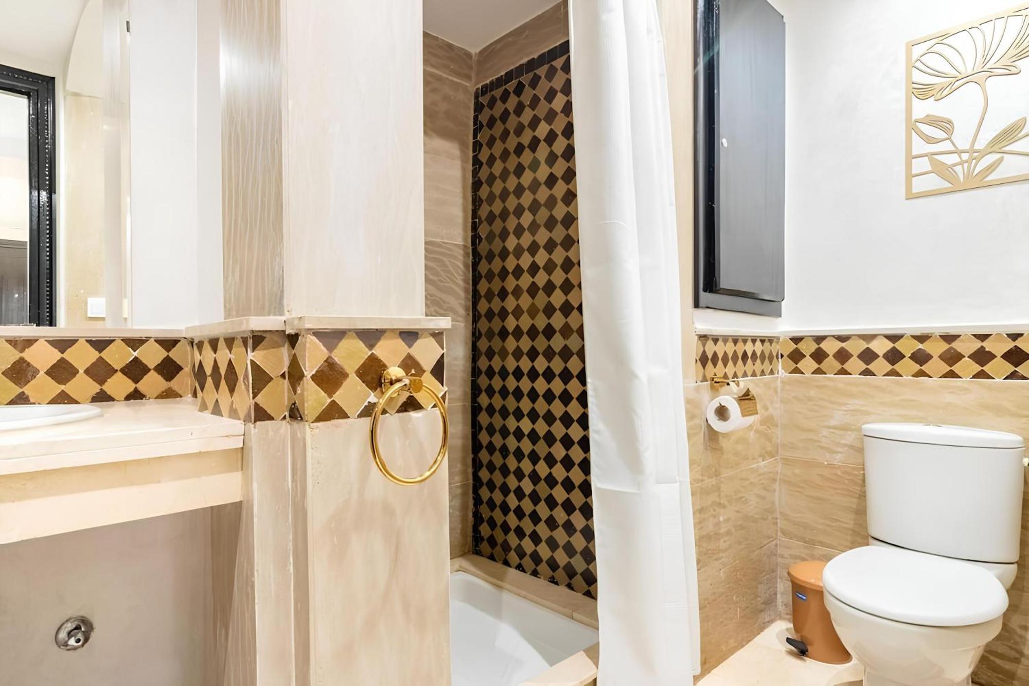 C-Appartement De Luxe Plein Centre De Gueliz Avec Piscine Parking Wifi Netflix Marrakesh Buitenkant foto